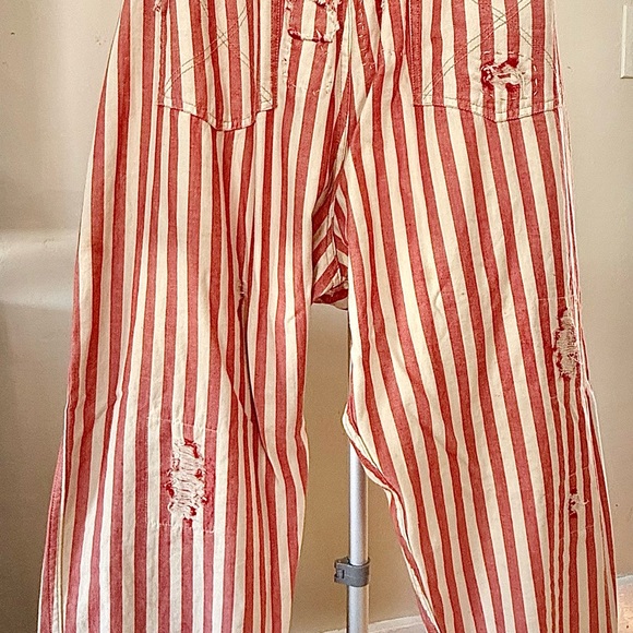 Magnolia Pearl Red and Cream Striped Pants - Picture 4 of 5